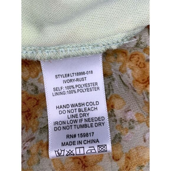 Altar’d State Floral Bell Sleeve Boho Top Size XS - Picture 4 of 4